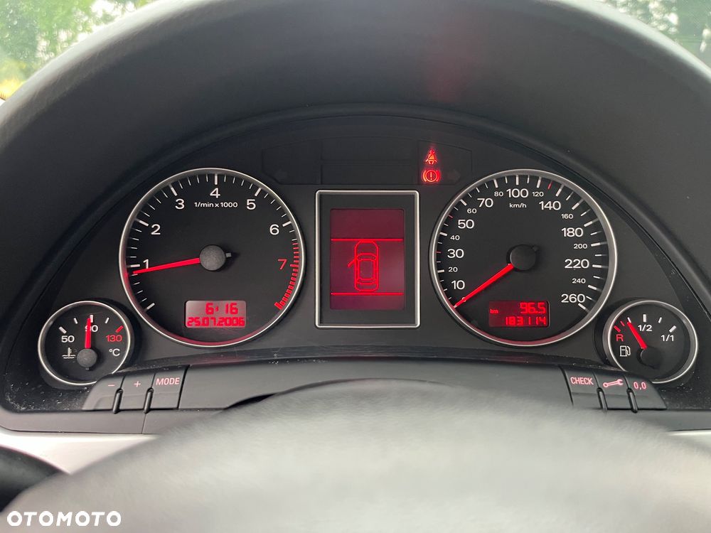 Audi A4 Avant 1.6 - 31