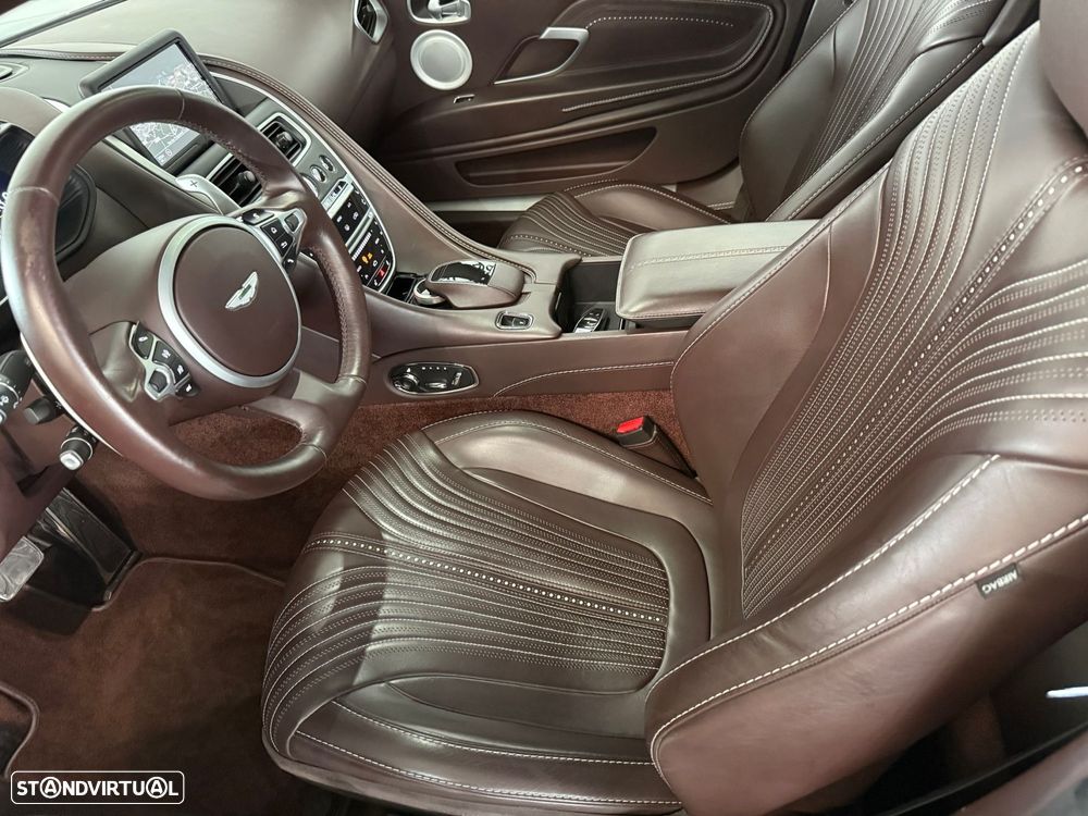 Aston Martin DB11 Coupé V8 Auto - 31