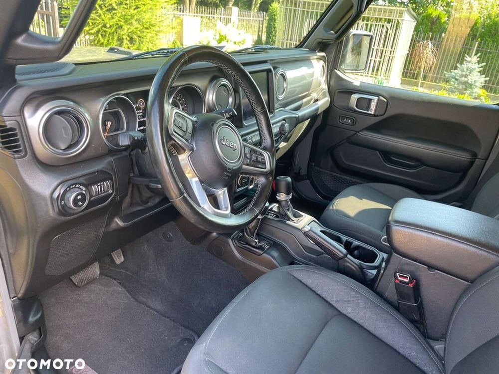 Jeep Gladiator - 13