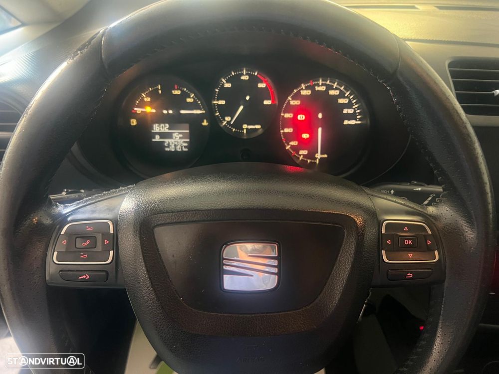 SEAT Leon 1.6 TDI ECOMOTIVE Sport Start/Stop - 19