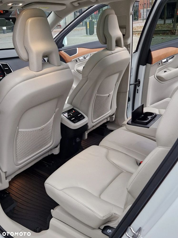 Volvo XC 90 T6 AWD Geartronic Momentum Pro - 32