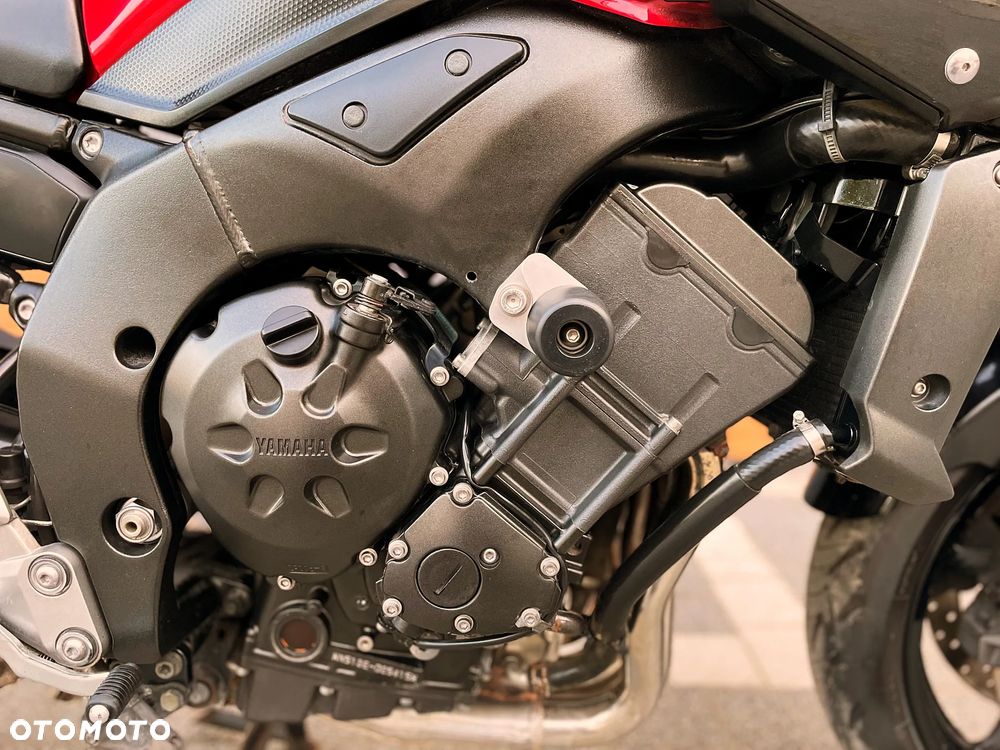 Yamaha FZ - 9