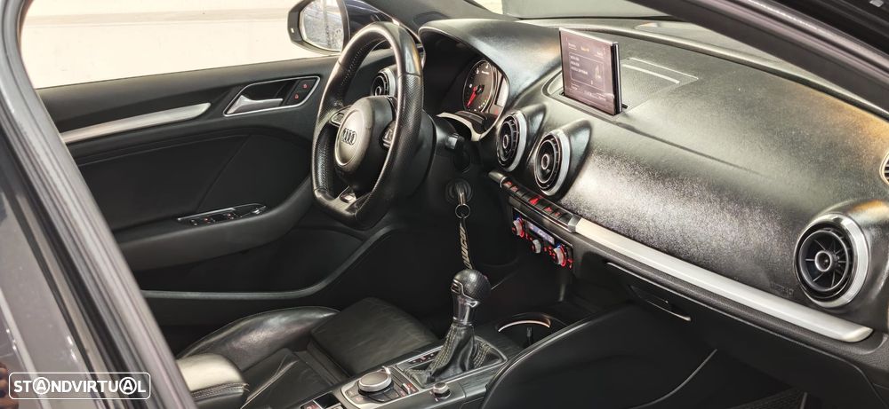 Audi A3 Limousine 2.0 TDI S tronic S line Sport Pack - 48