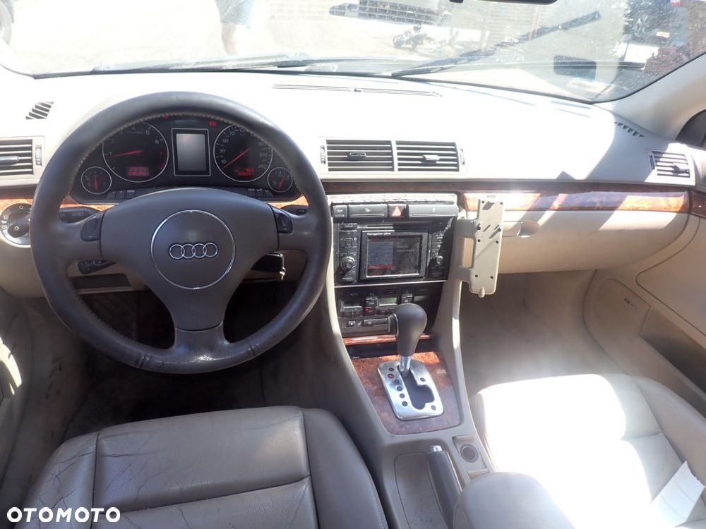 CZEŚCI - Audi A4 B6 3,0 V6 220KM ASN FILM KOMBI AT FLC 4X4 lakier LZ9W 2001r. INDEX - 10214 - 9