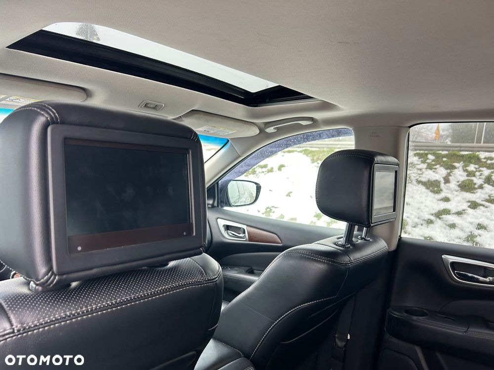 Nissan Pathfinder - 31