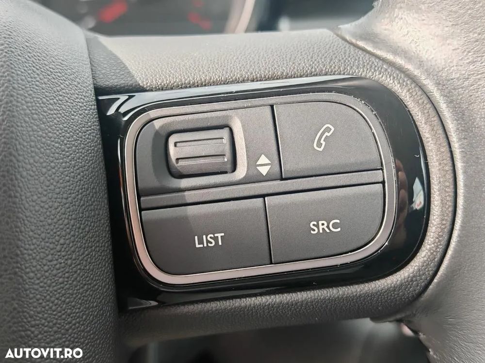Citroën C3 1.2 PureTech S&S EAT Shine - 24