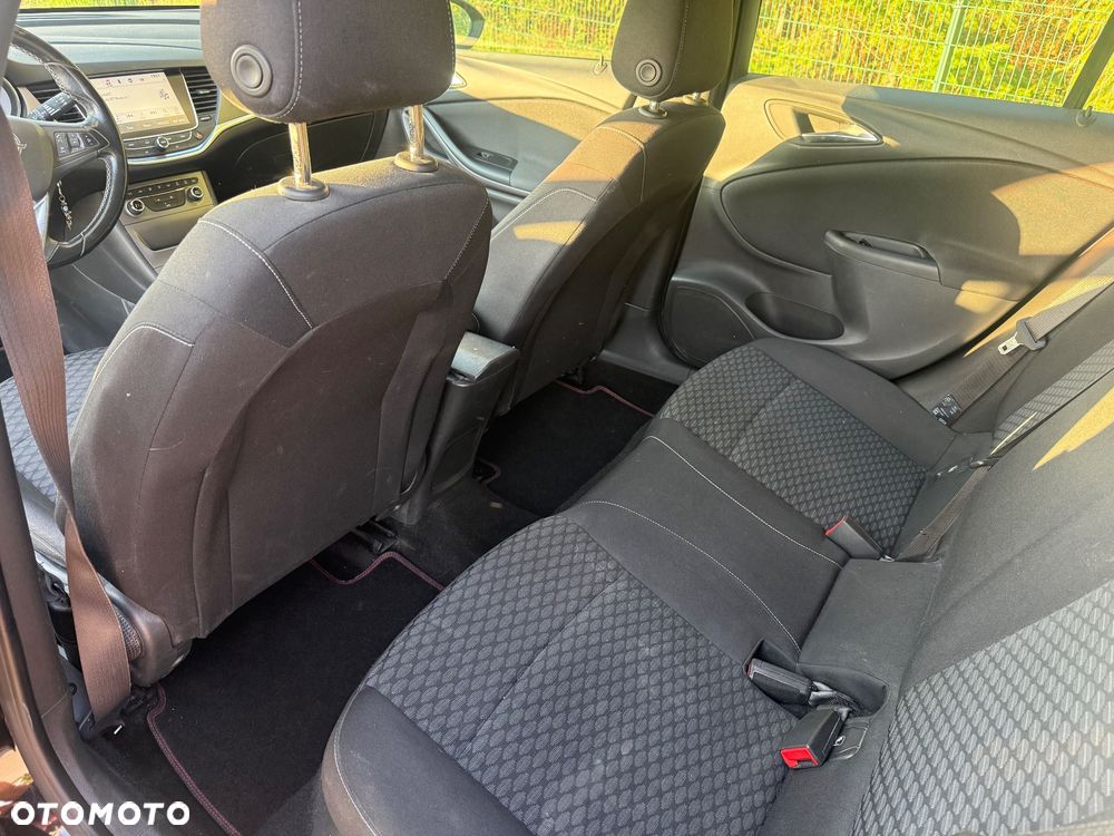 Opel Astra 1.6 CDTI Enjoy - 11