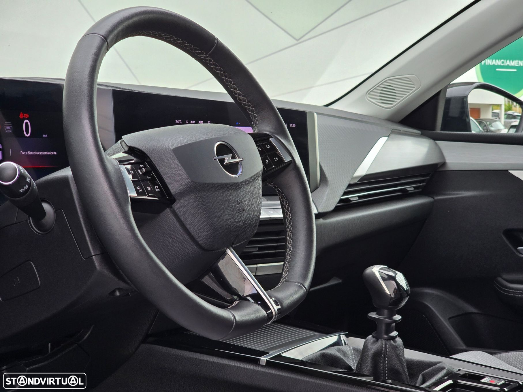 Opel Astra 1.2 T Elegance - 12
