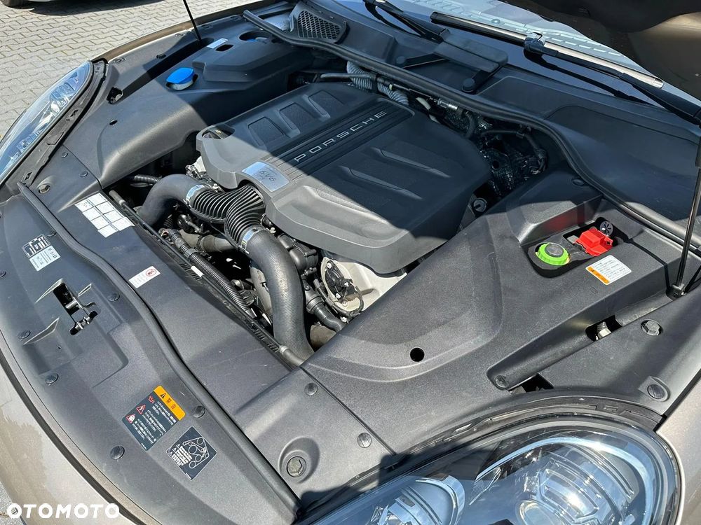 Porsche Cayenne GTS - 14