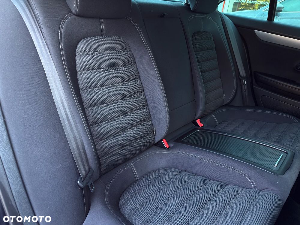 Volkswagen CC 2.0 TDI BlueMotion Technology - 35