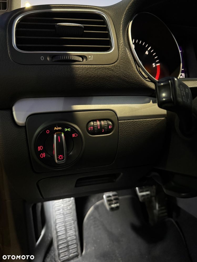 Volkswagen Golf - 13
