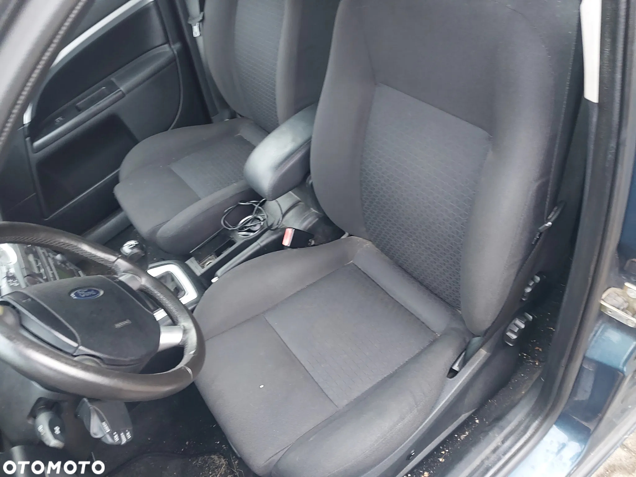 Ford Mondeo Mk3 Lift silnik 2.0 TDCI 125KM skrzynia biegów 6 biegowa zderzak maska klapa drzwi błotnik kod lakieru O3 OCTANE BLUE sanki przód wtryski pompa głowica radio Blaupunkt szyba fotel lampa felgi alternator turbina NA CZĘŚCI Wszystkie Części - 12