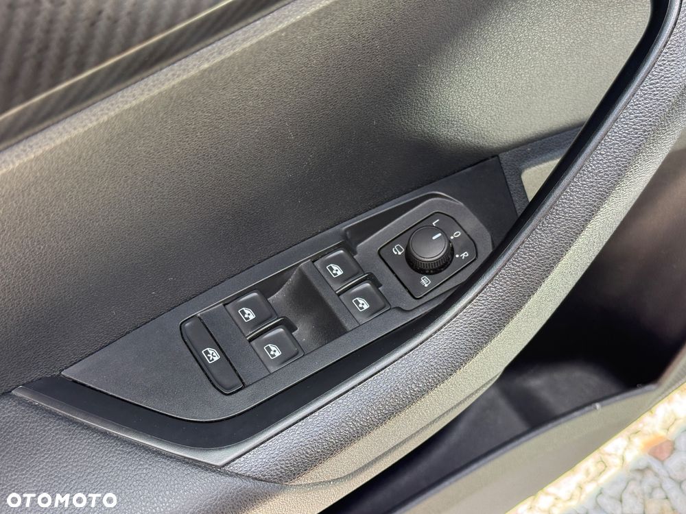 Skoda Karoq 1.5 TSI DSG Sportline - 27