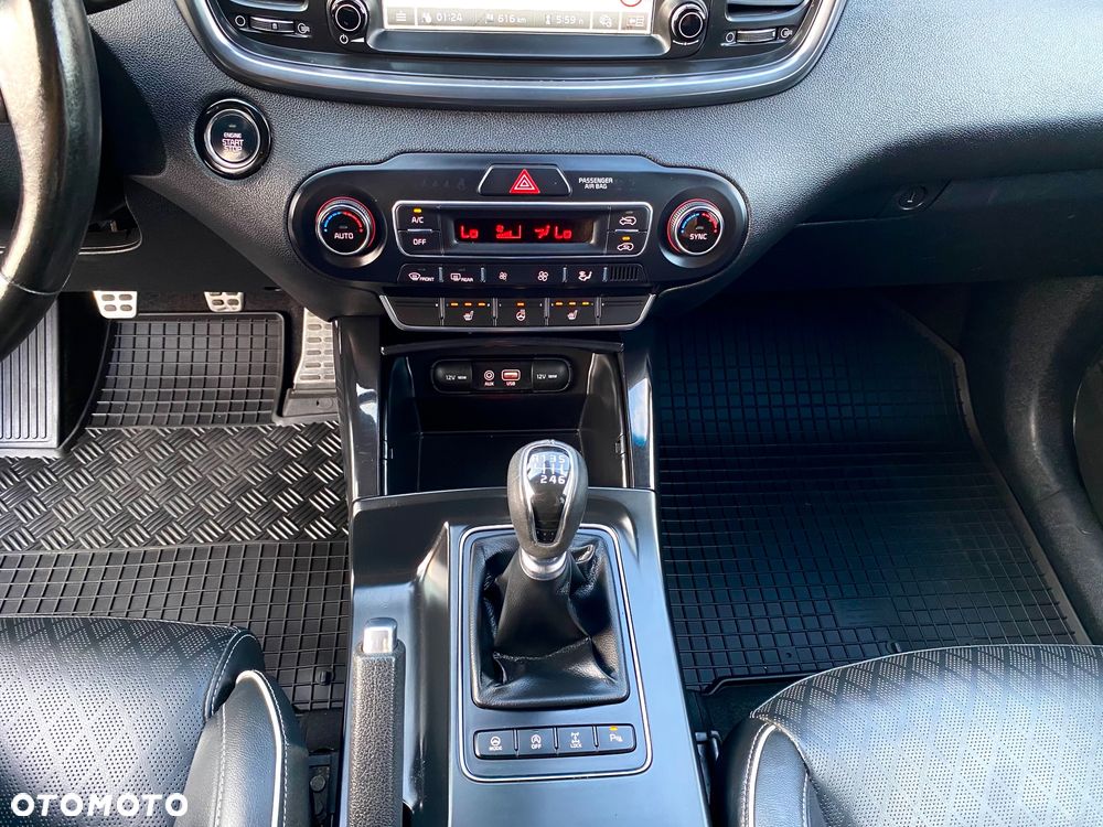 Kia Sorento - 15