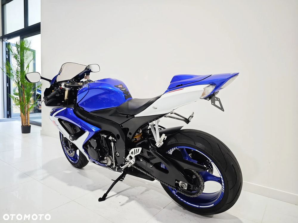 Suzuki GSX-R - 17
