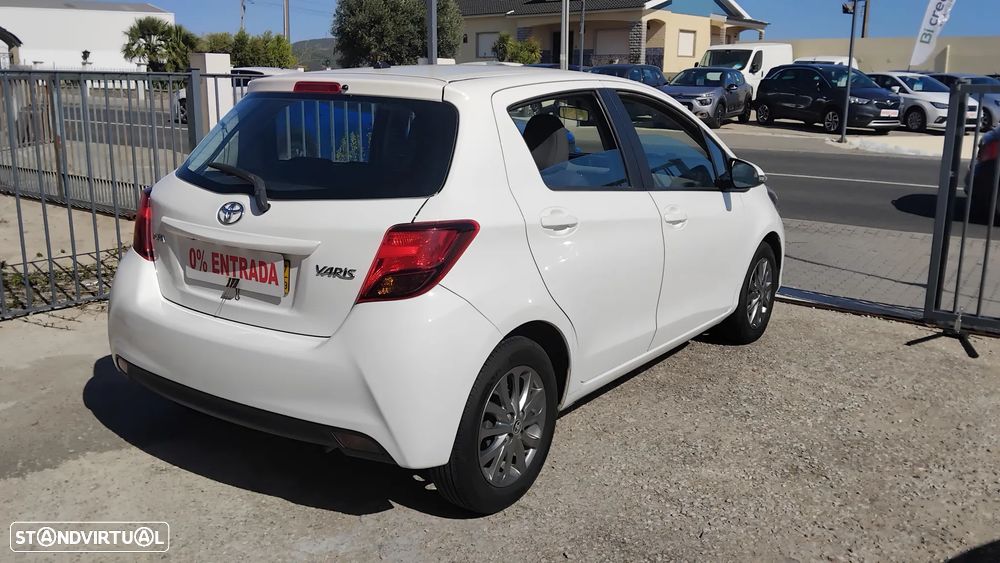 Toyota Yaris 1.0 VVT-i Comfort+P.Style - 10