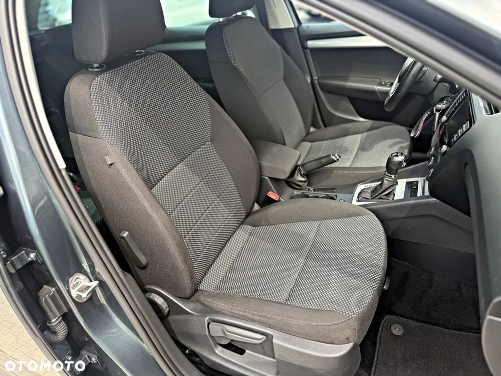 Skoda Octavia 1.6 TDI (Green tec) DSG Ambition - 19
