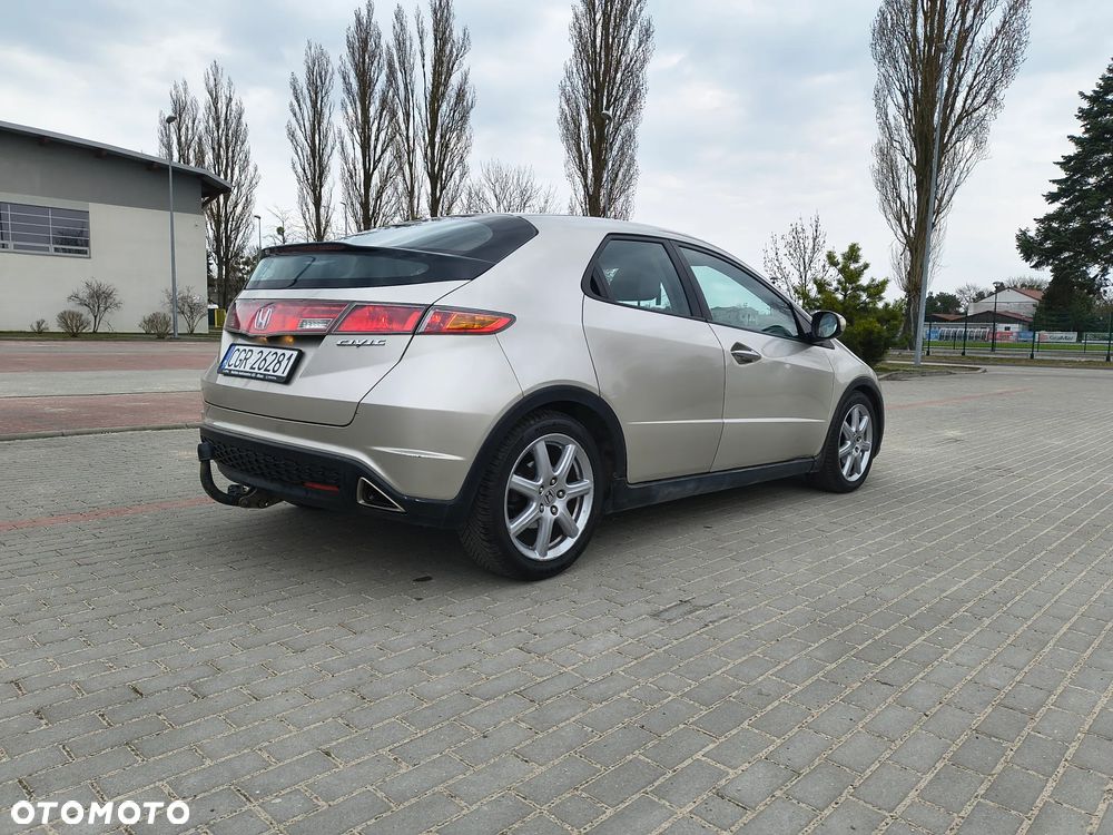 Honda Civic 1.8 Sport - 15