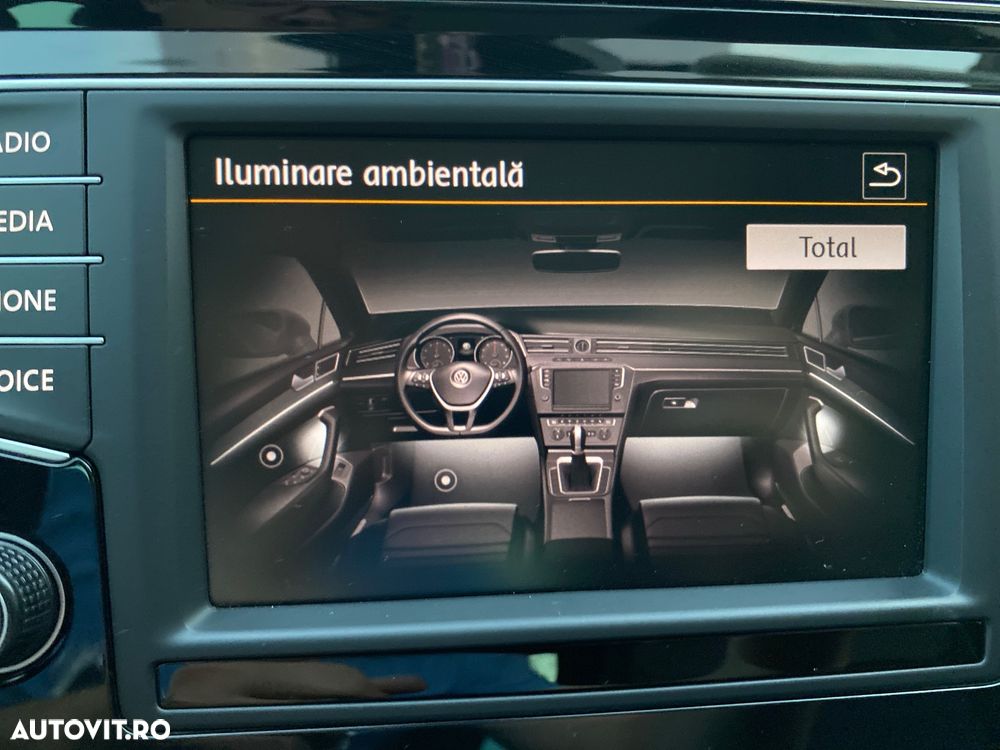 Volkswagen Passat - 22