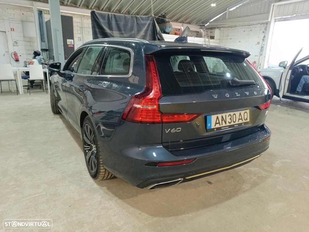 Volvo V60 2.0 T6 AWD TE Inscription Expression - 2