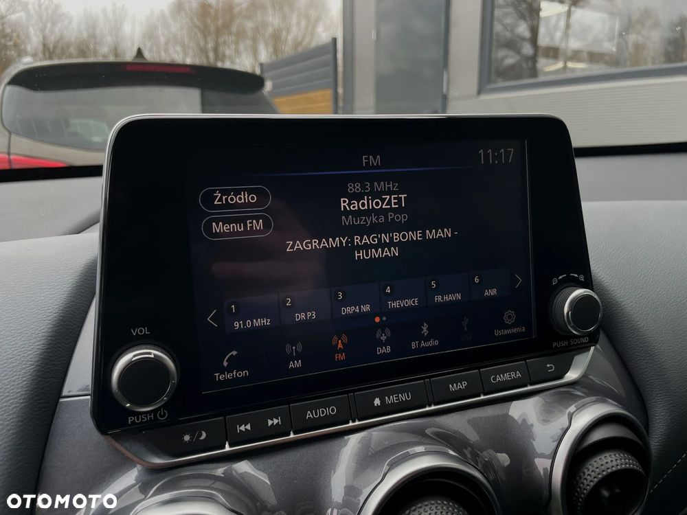 Nissan Juke 1.0 DIG-T DCT N-Connecta - 27