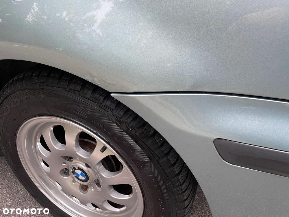BMW Seria 3 318i - 16