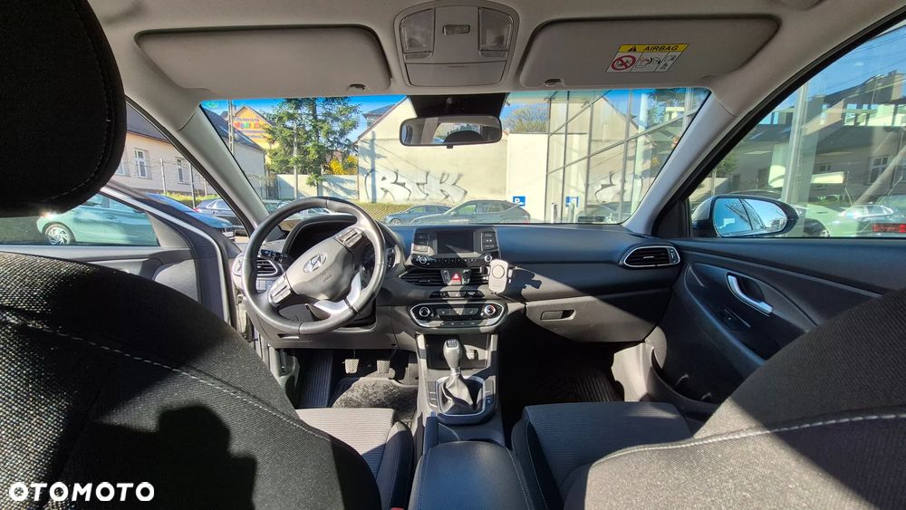 Hyundai i30 1.4 Classic + - 27