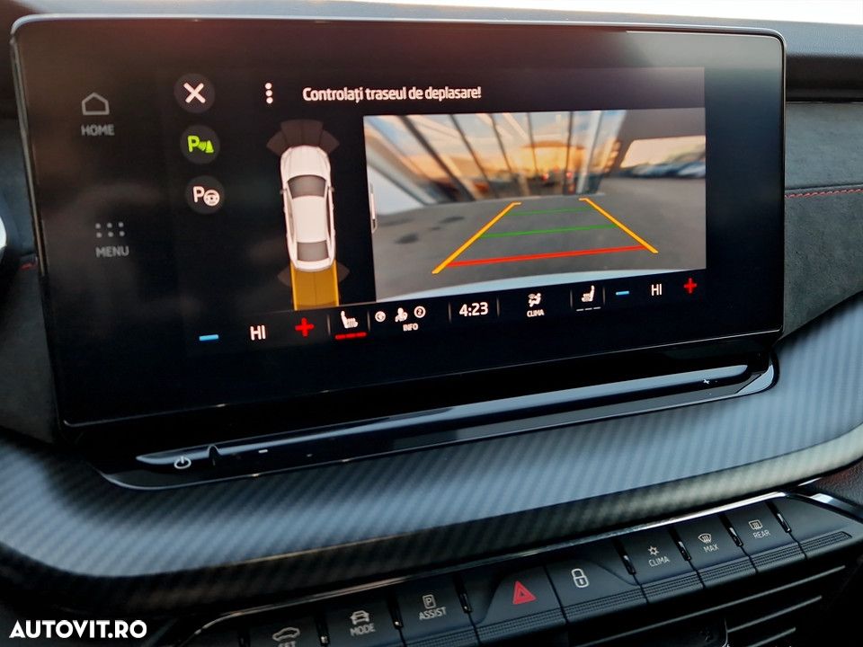 Skoda Octavia 2.0 TDI DSG RS - 22