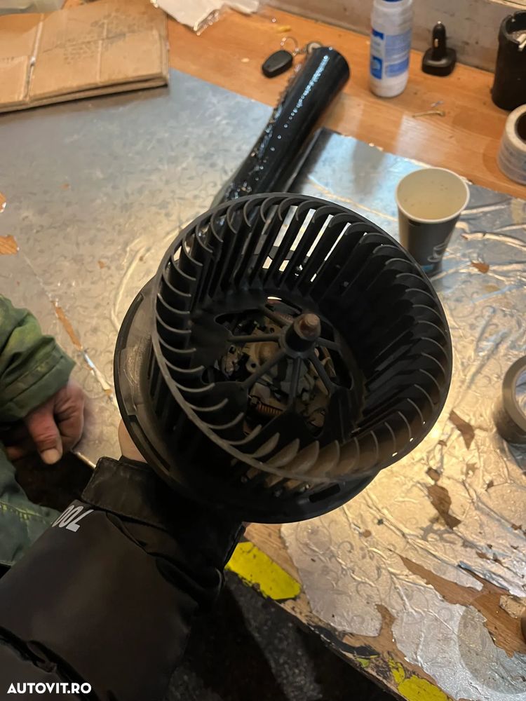 Motoras aeroterma ventilator rezistenta trepte habitaclu VW Volkswagen Golf 6 Europa - 1