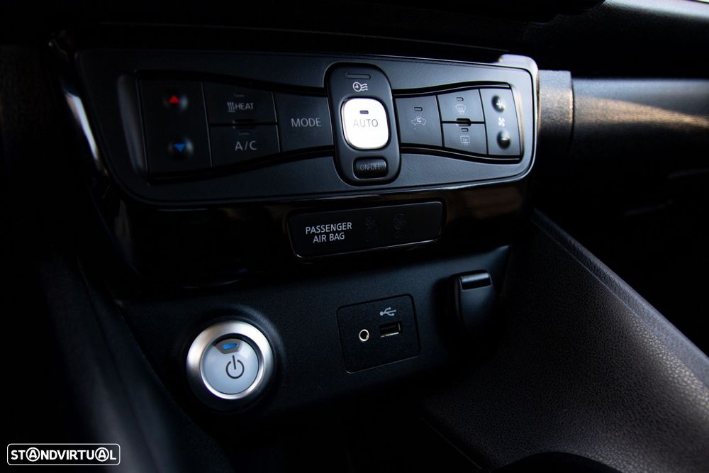Nissan Leaf N-Connecta - 37
