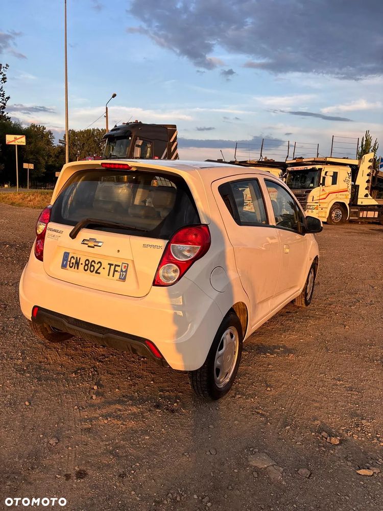 Chevrolet Spark 1.0 - 3