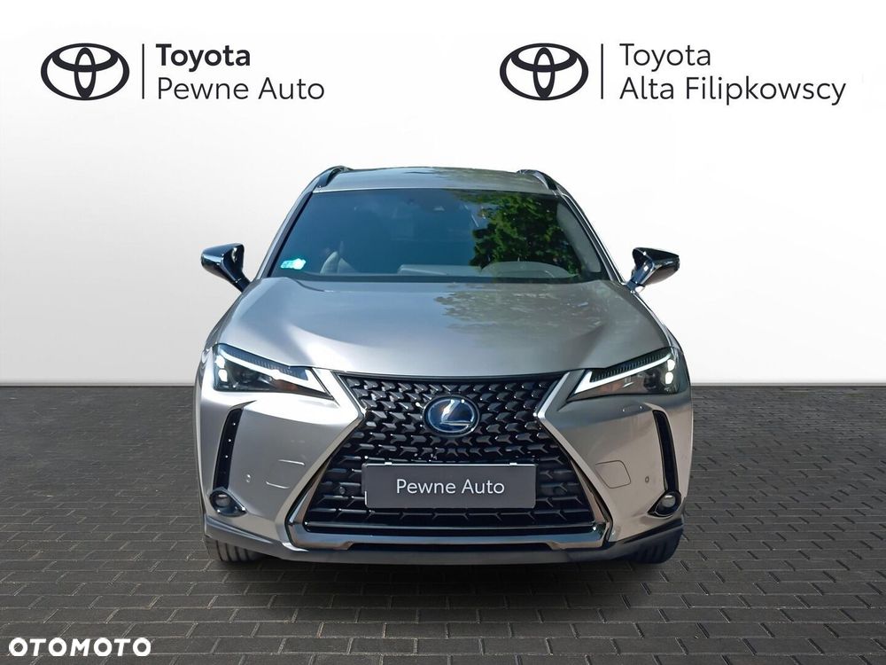 Lexus UX - 8