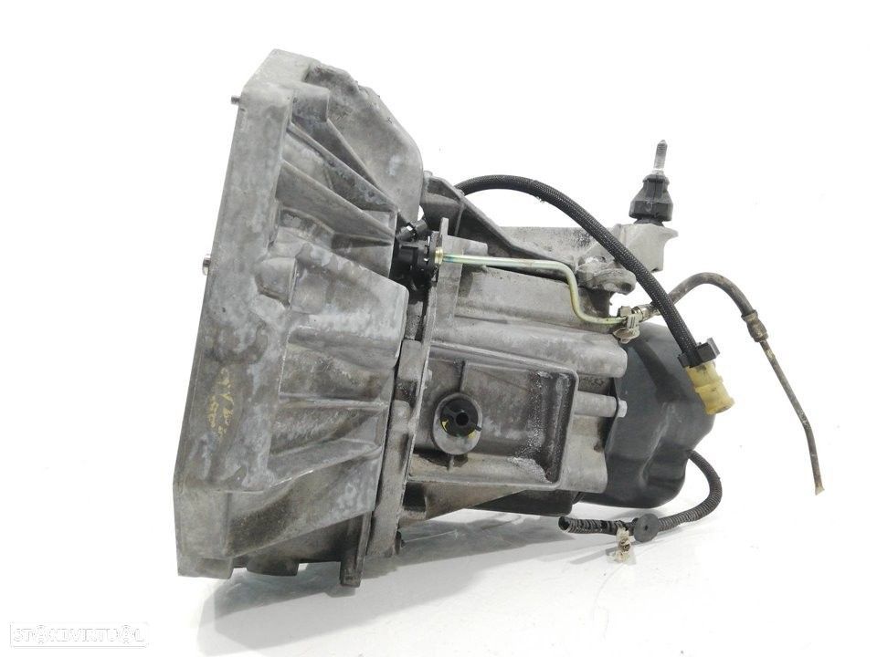 CAIXA VELOCIDADES DACIA LOGAN 2006 - 4