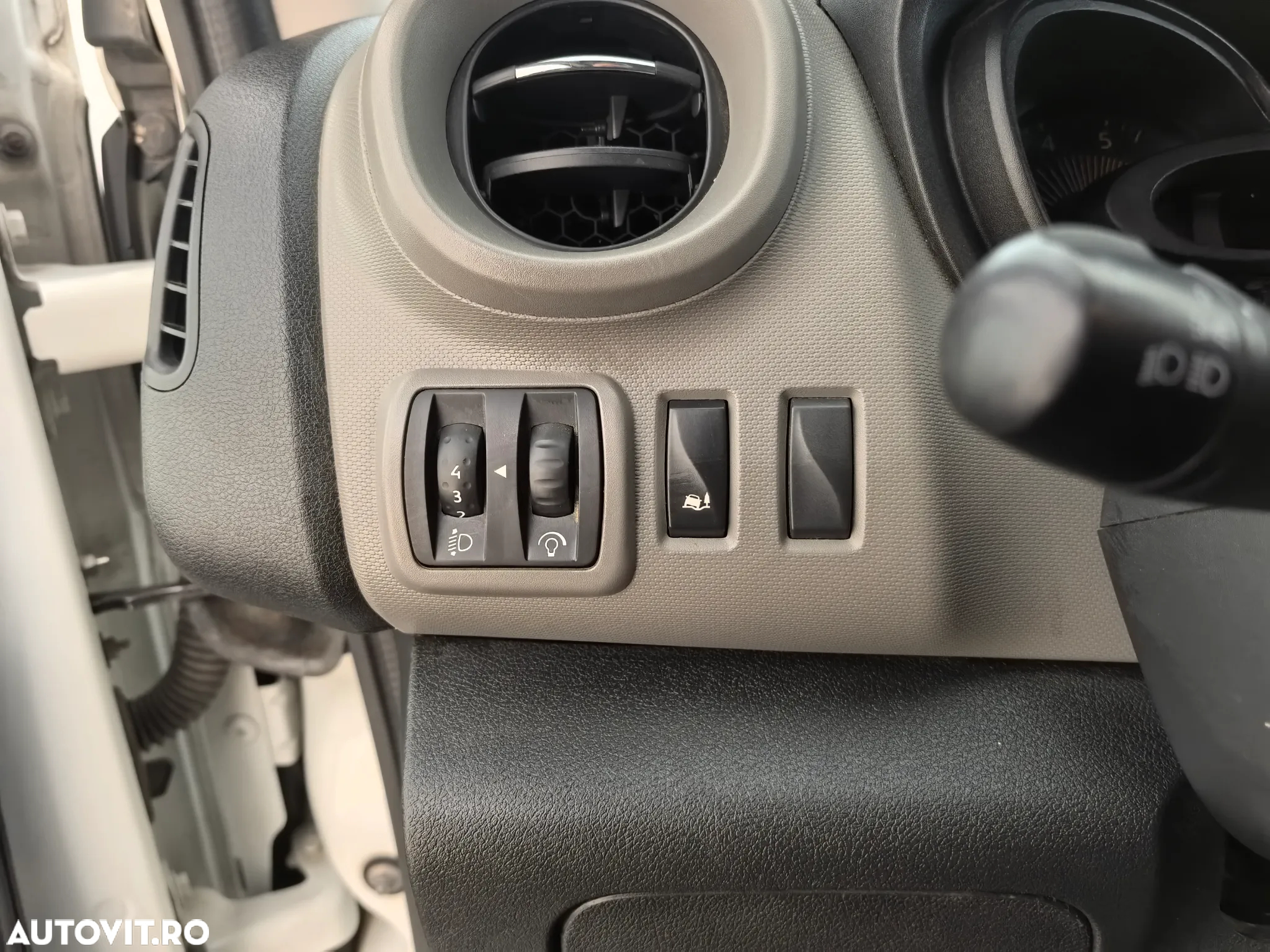 Renault Trafic - 17