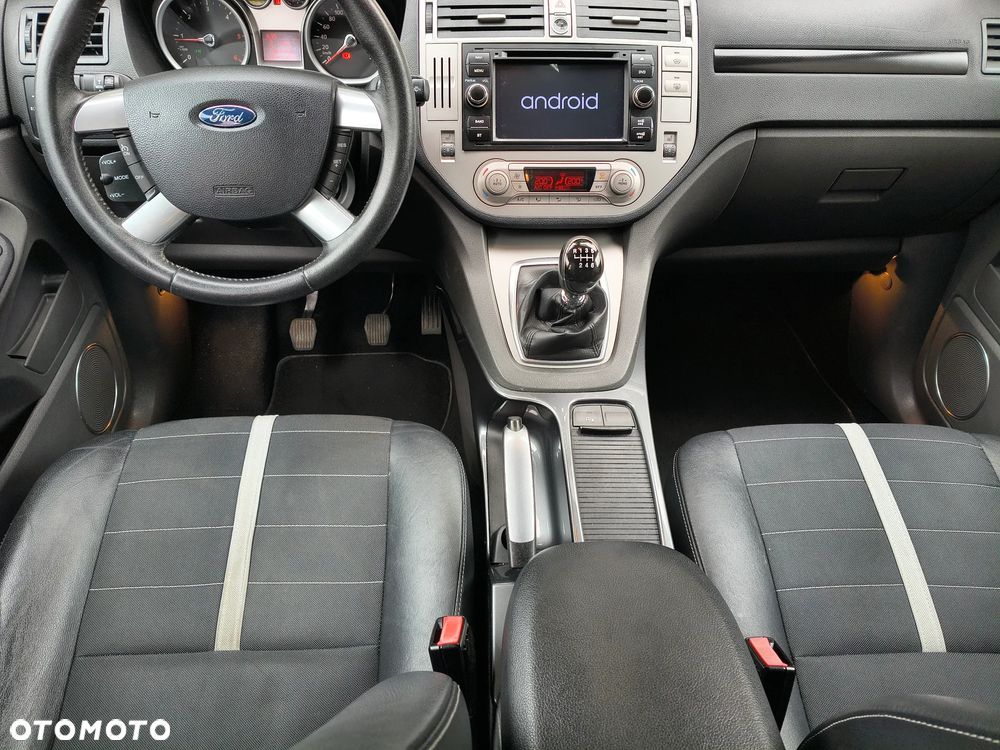 Ford Kuga 2.0 TDCi 2x4 Titanium - 23