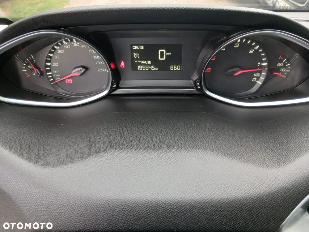 Peugeot 308 1.6 BlueHDi Business Line S&S - 24