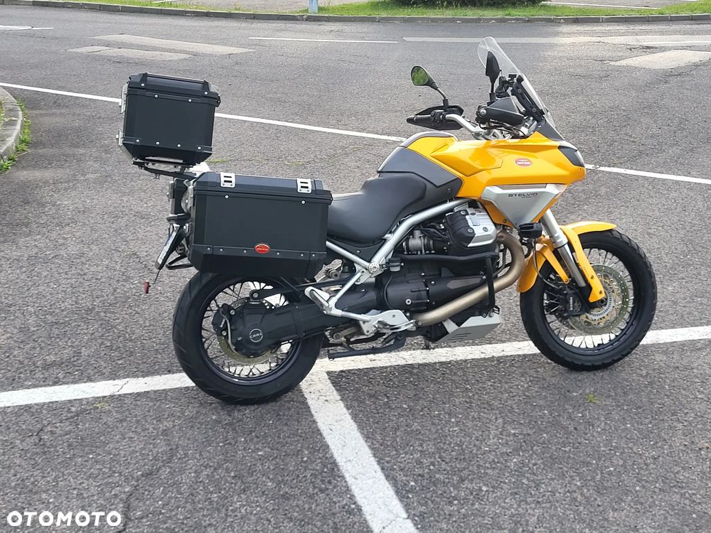 Moto Guzzi Stelvio - 4