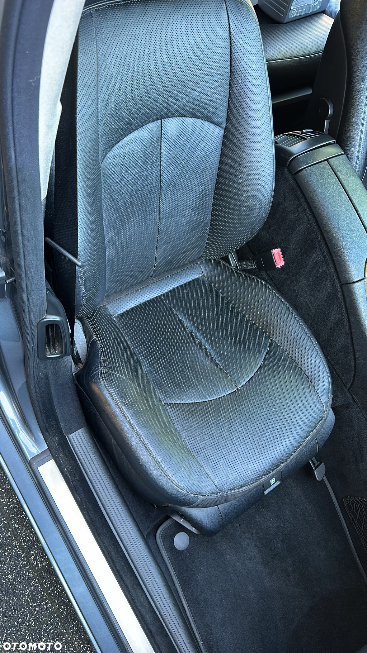 Mercedes-Benz Klasa E 320 CDI T Avantgarde - 26