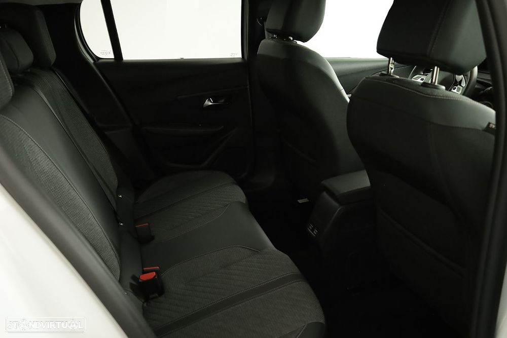 Peugeot 208 1.2 PureTech Allure - 22