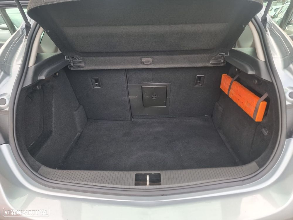 Opel Astra 2.0 CDTi Cosmo - 21