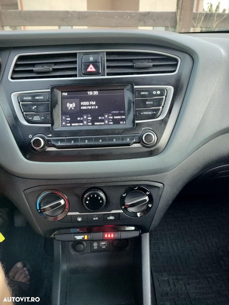 Hyundai i20 1.25 84CP M/T Comfort - 10