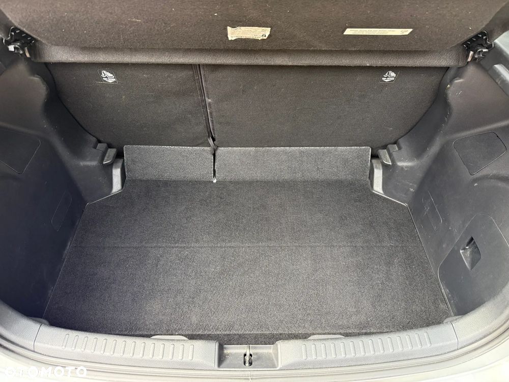 Toyota Yaris Hybrid 1.5 Comfort - 16