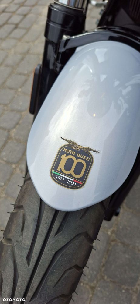 Moto Guzzi V7 - 13