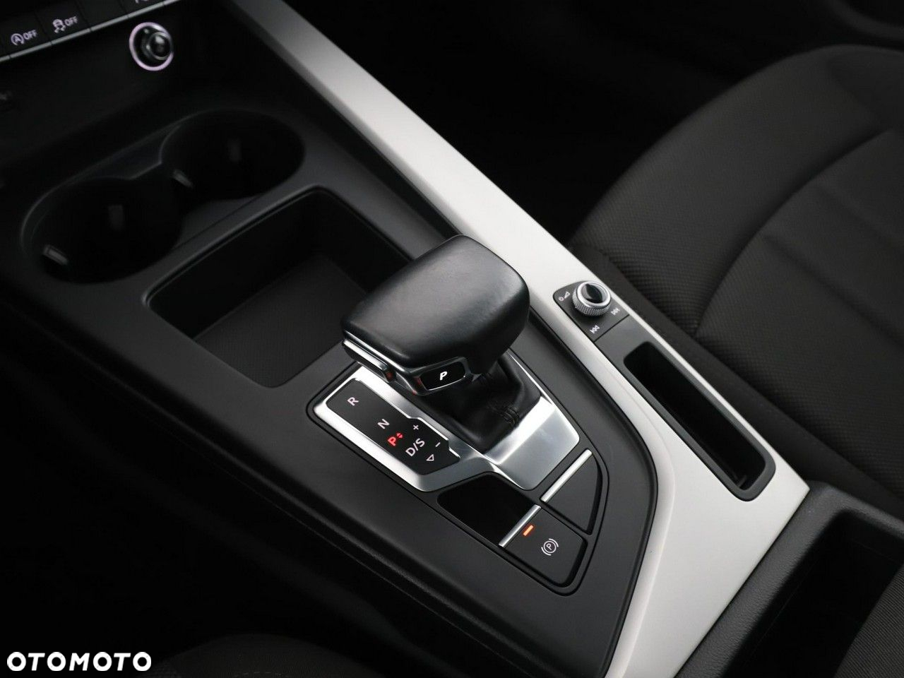 Audi A4 Avant 35 TDI S tronic - 29