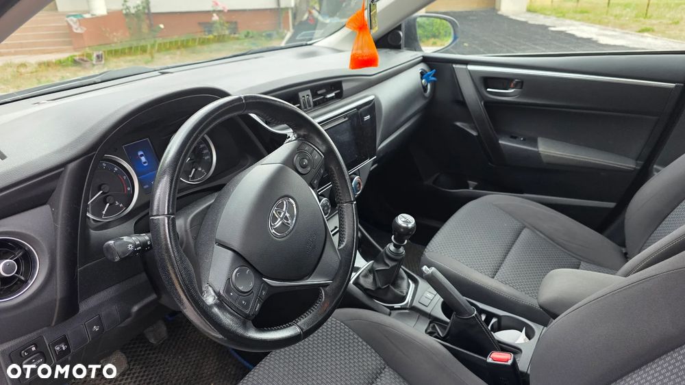 Toyota Corolla 1.6 Classic Plus - 4