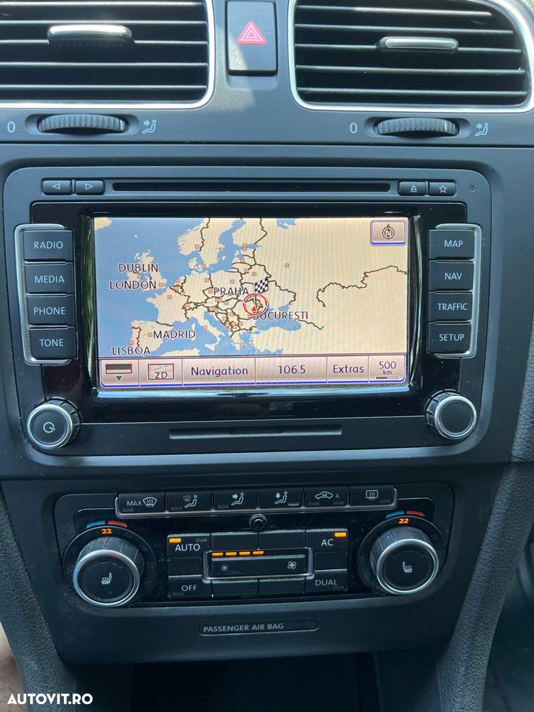 Volkswagen Golf 2.0 TDI DPF BlueMotion Technology DSG Comfortline - 9