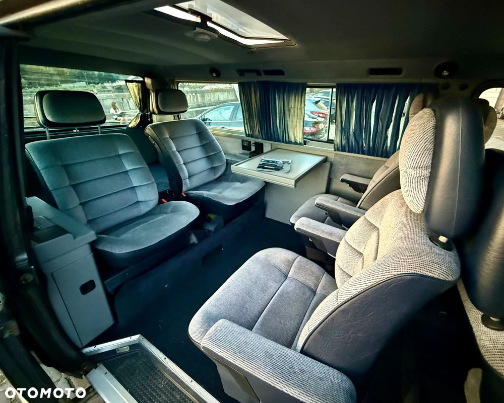 Volkswagen Transporter - 8