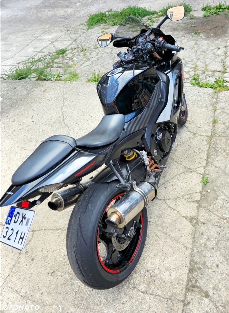 Suzuki GSX-R - 4