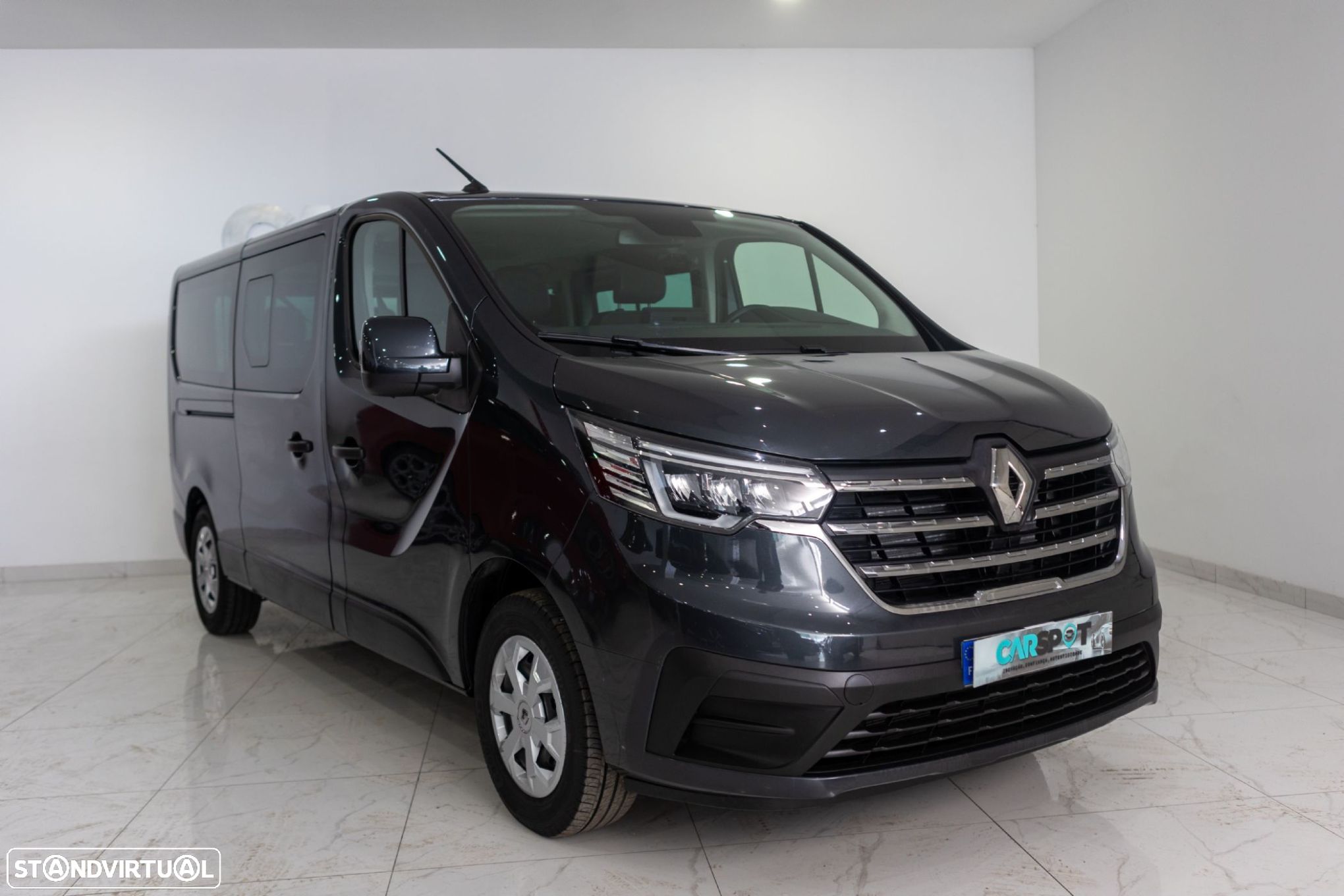 Renault Trafic - 1