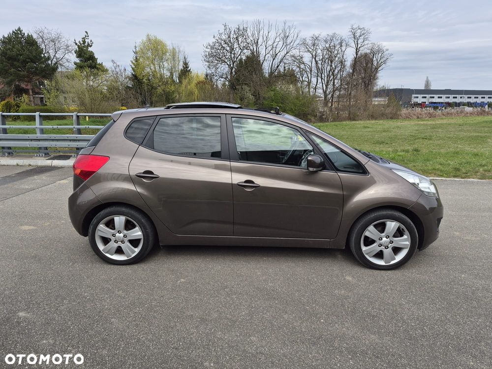 Kia Venga 1.6 CVVT Platinum Edition - 11